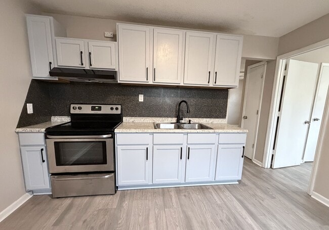 125 Mcclure St unit C, Chester, SC 29706 - photo 2