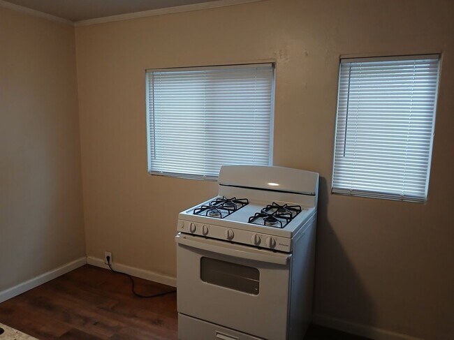 416 Hilborn St unit 1, Lodi, CA 95240 - photo 7