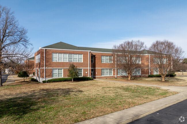 32% of students at Brighton Elementary School are proficient in reading.