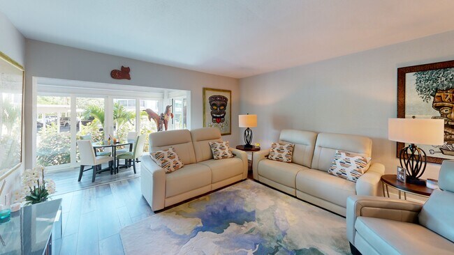 199 Whispering Sands Dr unit 105, Sarasota, FL 34242 - photo 3