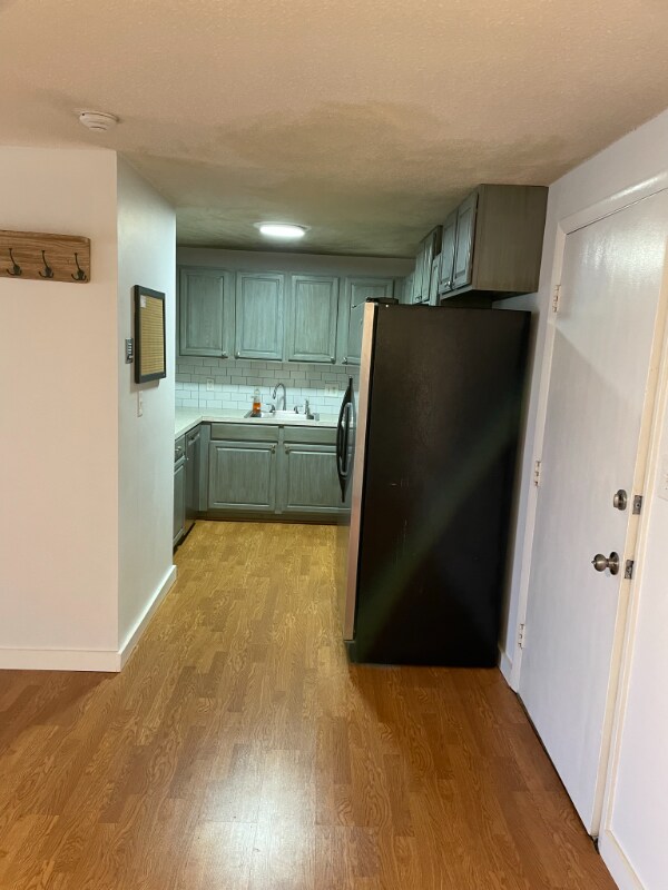1 Lancelot Ct unit 8-24, Salem, NH 03079 - photo 4