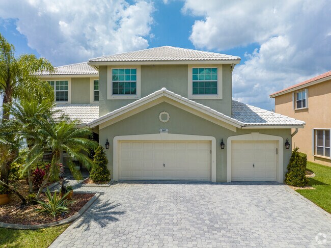 Pembroke Shores is composed mainly of Mediterranean-style single-family homes.