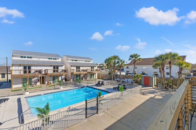 8115 Thomas Dr unit FL2-ID1355032P, Panama City, FL 32408 - photo 2