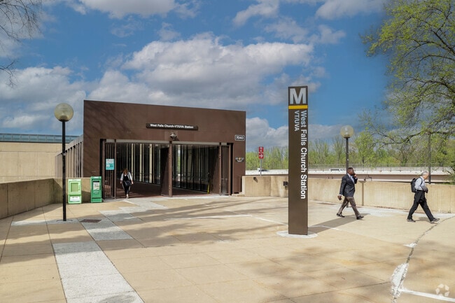 Metro is a convenient and reliable option for your Transportation needs near Pimmit Hills.