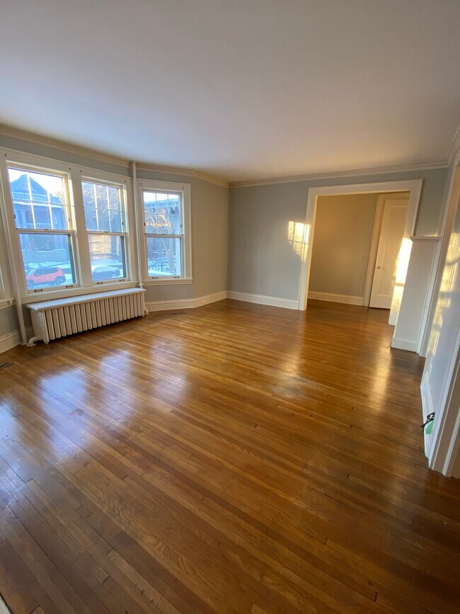 589 Lincoln Ave unit 1, Saint Paul, MN 55102 - photo 3