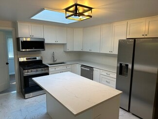 48 Meyer Place, Riverside, CT 06878