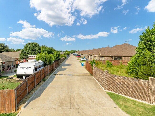 301 W Panther Way unit 1302, Hewitt, TX 76643 - photo 7