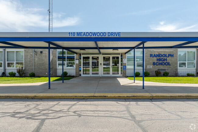 Randolph High School in Randolph, WI scores an overall C+ rating according to Niche.