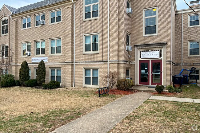 Del Ray Montessori School
