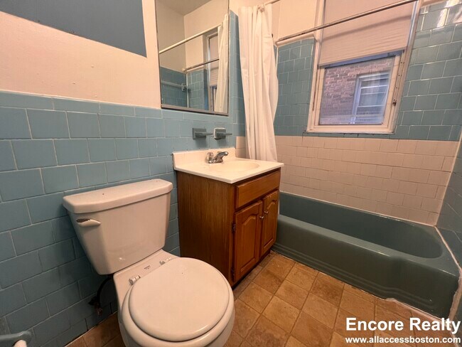 93 Lancaster Terrace unit 107, Brookline, MA 02446 - photo 5