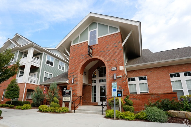 The District, Charlotte, NC 28216 - photo 4