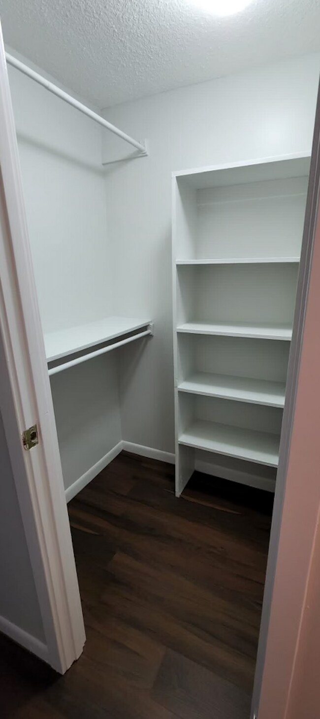 Skyline Square North and South unit 409N, Falls Church, VA 22041 - photo 4