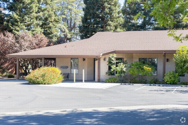 The student to teacher ratio at St. Thomas School is 9 to 1.