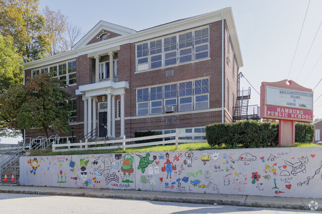 The Hamburg School in Hamburg, NJ has a student-teacher ratio of 9 to 1.