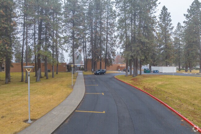 Indian Trail Elementary has a students drop off loop in front of the school.