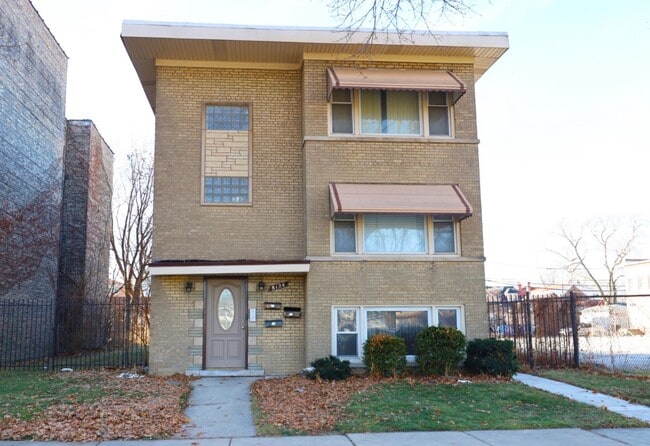 8124 S Calumet Ave unit 1, Chicago, IL 60619 - photo 2