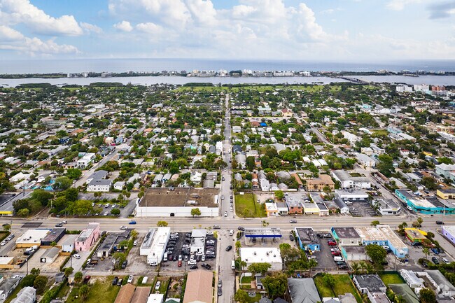 Mango Groves is minutes from the beach, with quick access to major roads.