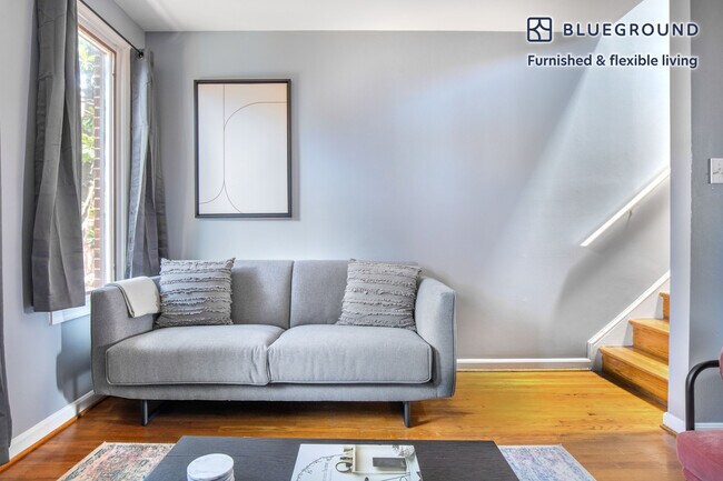 3244 Jones Ct NW unit FL2-ID705, Washington, DC 20007 - photo 2