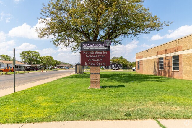 Dunbar College Preparatory