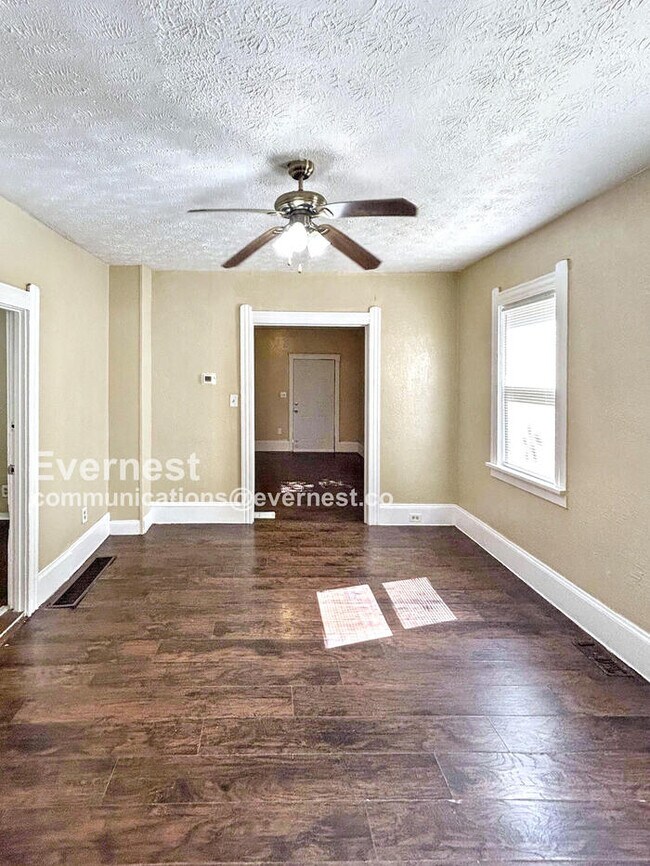 1100 E 74th St unit 1, Cleveland, OH 44103 - photo 4