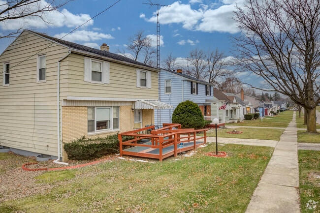 There is a wide variety of home styles in Ballenger Square.