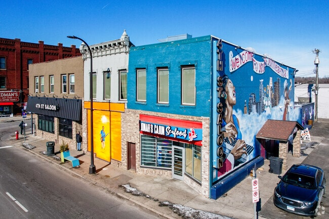 Hawthorne’s bar scene is a mix of cozy neighborhood joints and speakeasies.