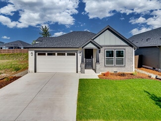 742 NW 28th St, Battle Ground, WA 98604