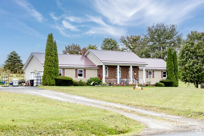 There are plenty of cozy ranch-style homes available for those hoping to relocate to Barr.