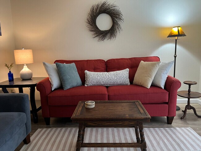 376 Catron St N unit 1, Monmouth, OR 97361 - photo 3