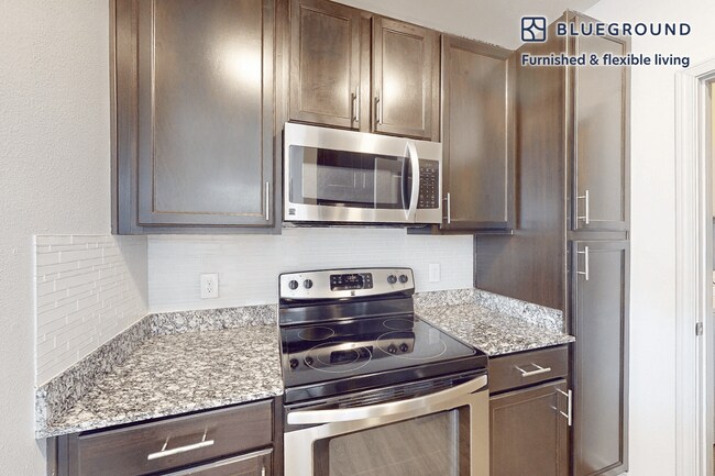 1000 Lupine unit FL3-ID10842A, Lake Forest, CA 92630 - photo 6