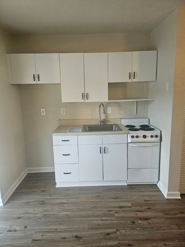 271 Ridge Rd NW, Largo, FL 33770