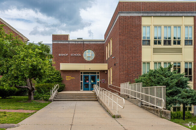 The Bishop Elementary School entrance in Arlington.