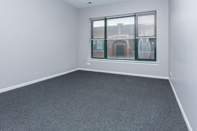 6137 S Indiana Ave unit 2, Chicago, IL 60637 - photo 7