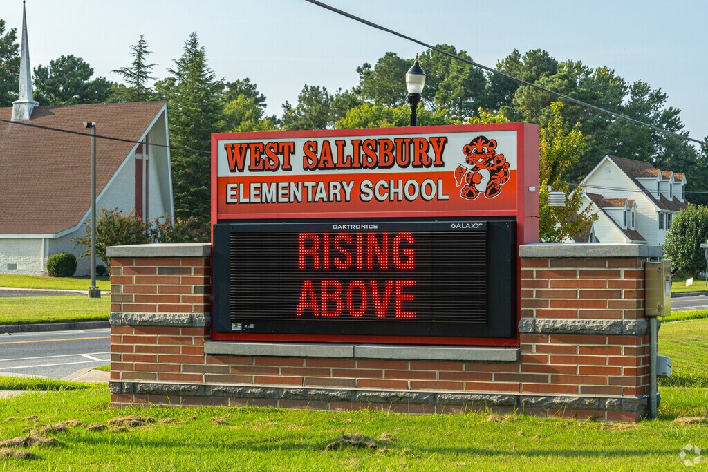 West Salisbury Elementary school has a student-teacher ratio of 13 to 1.