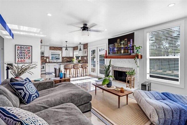 2407 Cat Cay Ln, Fort Lauderdale, FL 33312 - photo 5