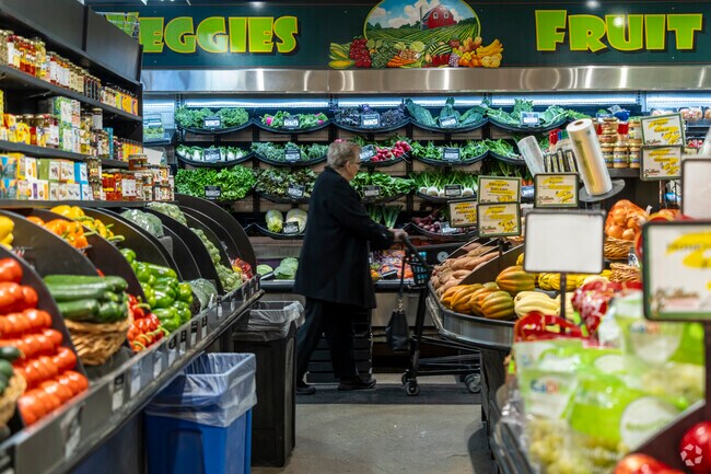 The Produce Station in the  Frisinger-Woodbury neighborhood carries organic foods.