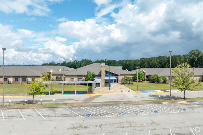 Davis-Emerson Middle School is a great place for kids to learn new things.