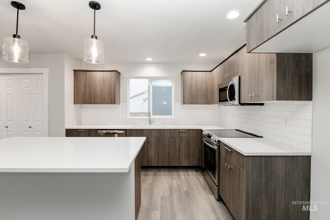 3018 N Star Garnet Way, Kuna, ID 83634 - photo 5