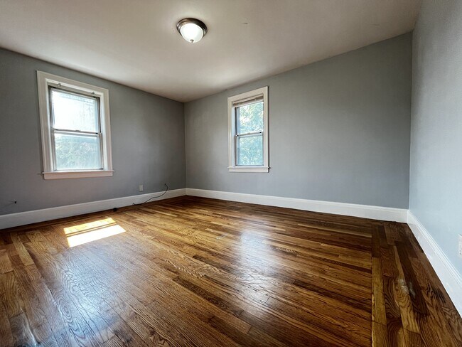 82 Roanoke St unit 3, Providence, RI 02908 - photo 5