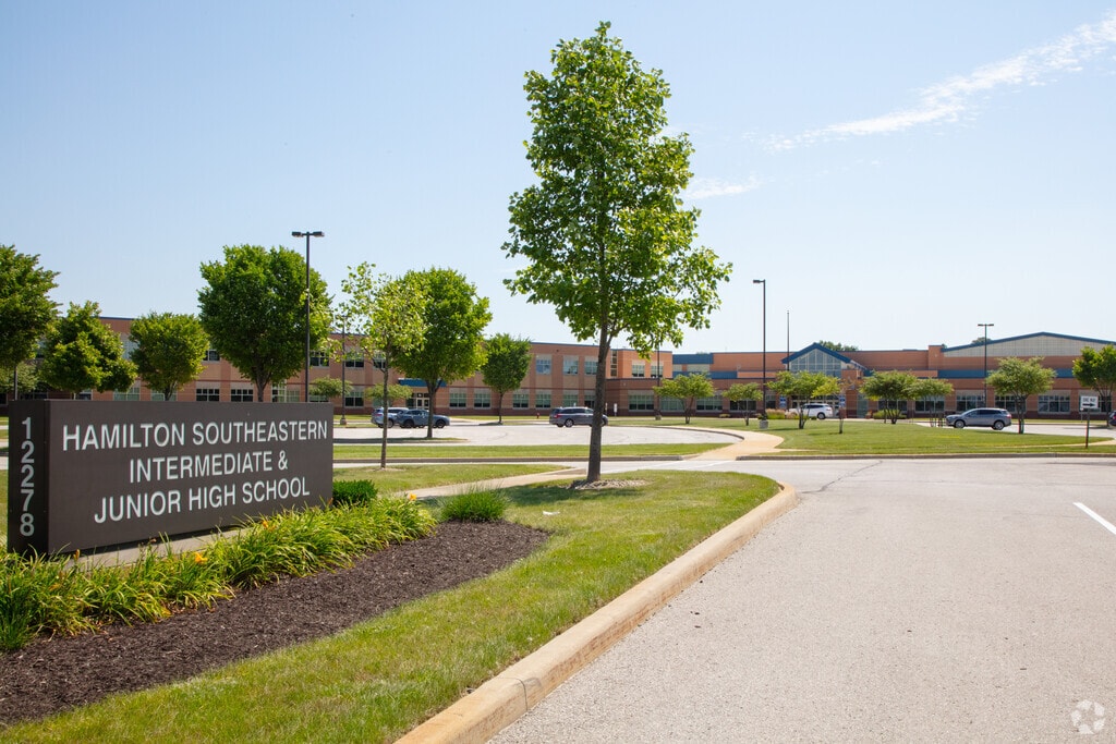 Hamilton Southeastern Jr High School sign and building in Olio.