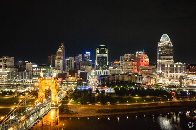 City Center in Downtown Cincinnati is a vibrant area on the Ohio River rich in arts and culture.
