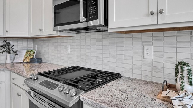 4424 Moxie Way, Charlotte, NC 28215 - photo 6