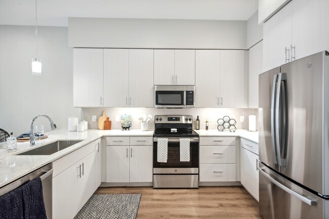 Overture North Scottsdale 55+ Active Adult Apartment Homes, Scottsdale, AZ 85260 - photo 6