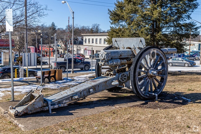 Pearl River is very fond of its fallen veterans and has devoted a special area in the downtown area to memorialize them.