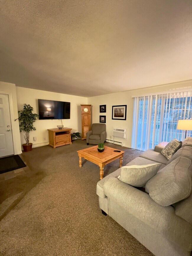 1616 Green Valley Dr Unit ID1253090P, Janesville, WI 53546