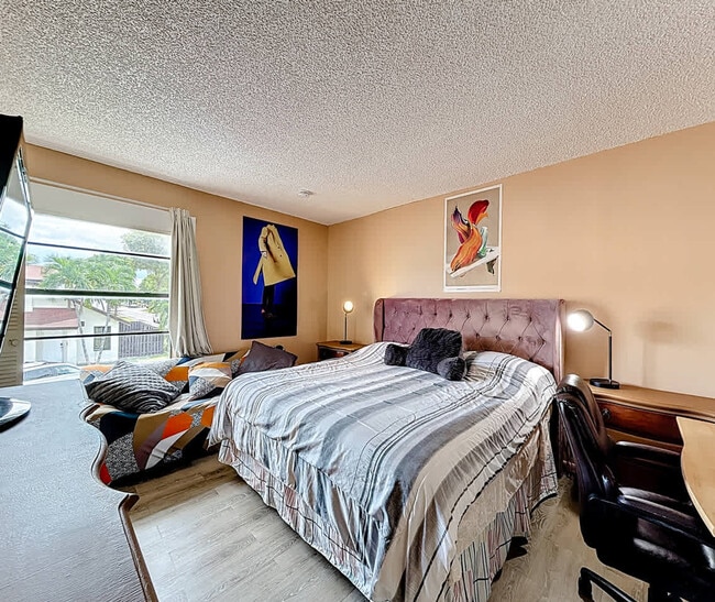 693 NW 102 Place unit ID1357998P, Miami, FL 33172 - photo 4