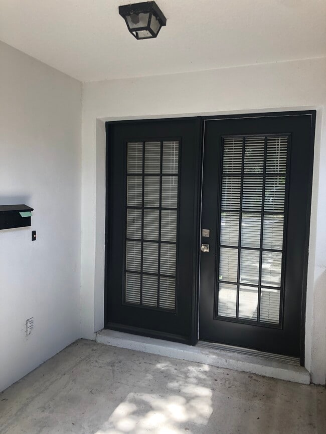 804 E South St, Orlando, FL 32801 - photo 3