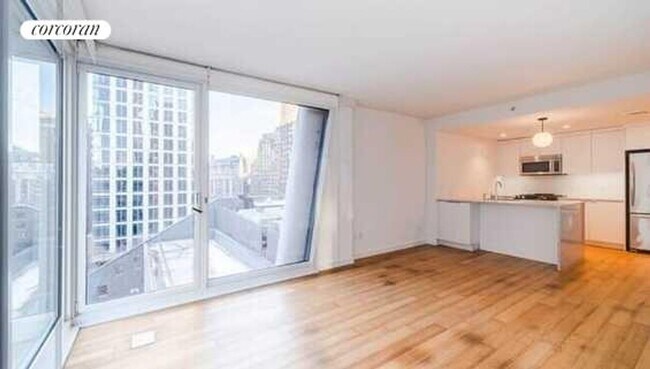 170 Amsterdam Ave, New York, NY 10023 - photo 3