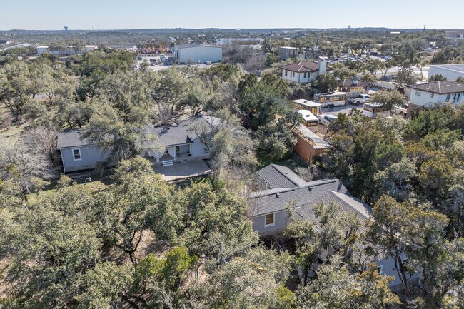 Samspra Academy is located on a 0.8-acre lot in Austin, Texas.