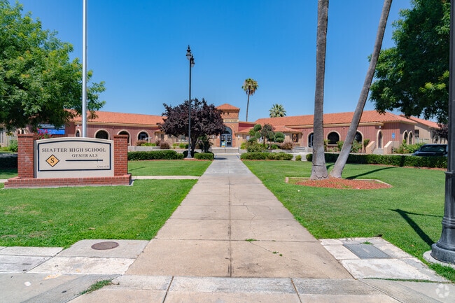 Educational opportunities abound at Shafter High School.